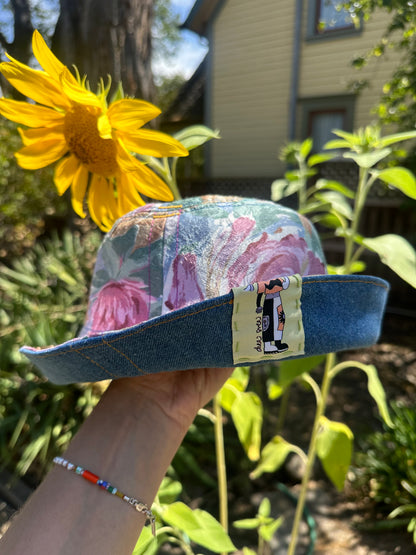 LARGE//23"~ BUCKET HAT