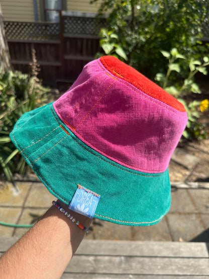 LARGE//23"~ BUCKET HAT