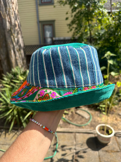 LARGE//23"~ BUCKET HAT