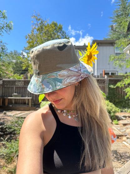 LARGE//23"~ BUCKET HAT