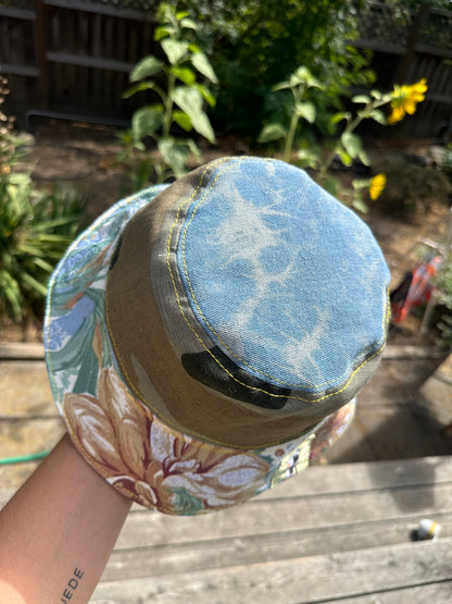 LARGE//23"~ BUCKET HAT