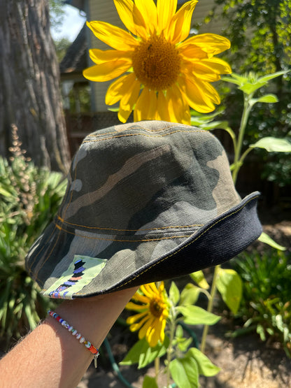 LARGE//23"~ BUCKET HAT